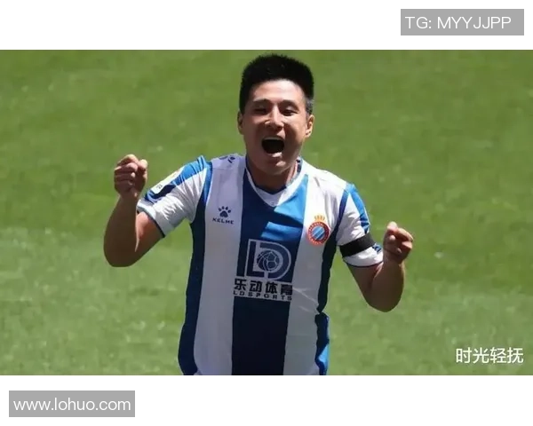 国足足球明星系列揭秘:他们的奋斗历程与辉煌成就背后的故事 国足足球明星系列揭秘:他们的奋斗历程与辉煌成就背后的故事