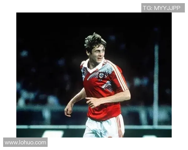 超越标签的足球巨星探索不被定义的运动传奇之路 超越标签的足球巨星探索不被定义的运动传奇之路